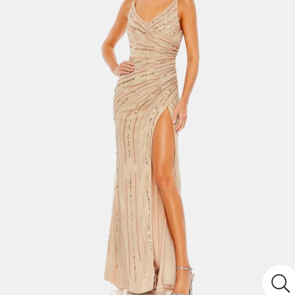 Size 0 Mac DUGGAL gown NWT